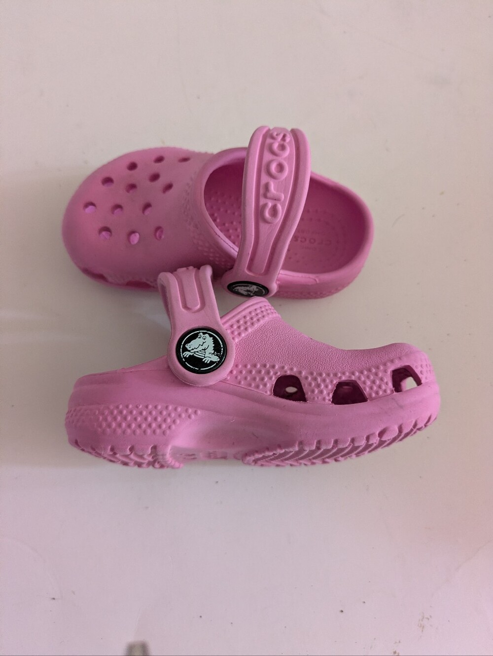 CROCS Kids Pink Foam CROCS Sandals Size 4 - Picture 4 of 6